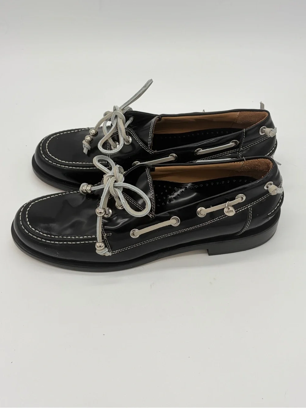 Labucq Black Patent Leather Boat Loafers with Light Gray Laces EU 39 US 9